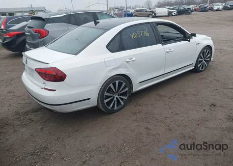 2018 Volkswagen Passat 3.6L V6 Gt из США, поврежденный, VIN 1VWJM7A38JC042133